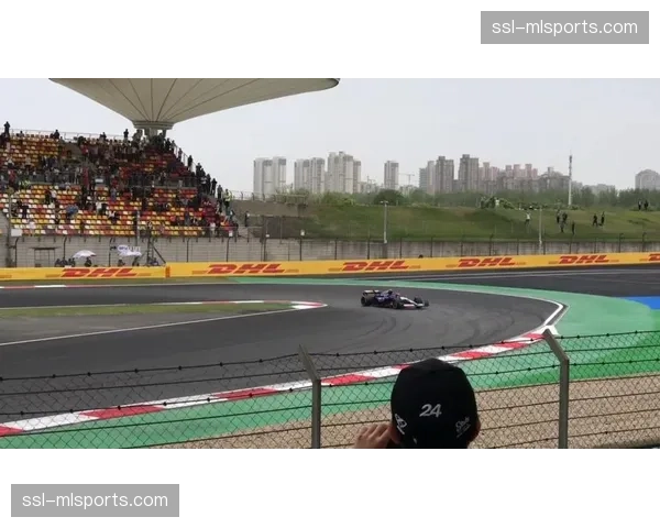 中国上海国际赛车场完成赛道表面重铺,迎接四月F1中国站 中国上海国际赛车场完成赛道表面重铺,迎接四月F1中国站